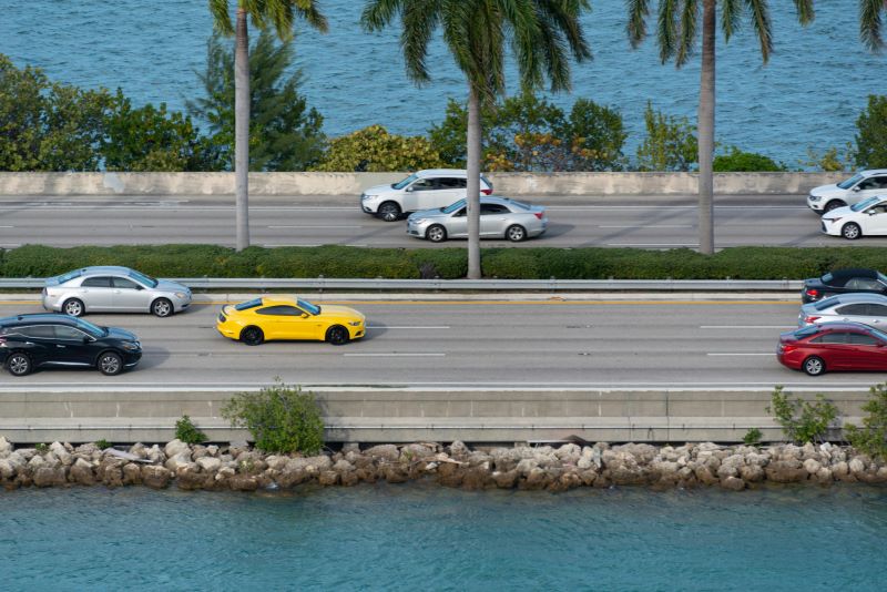 Safety tips to avoid car accidents in Miami